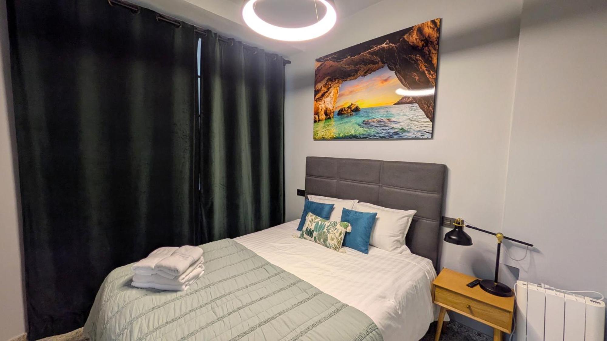 Alma De Malaga 2Br Stay With Art History & Comfort In The Heart Of The City Exterior foto