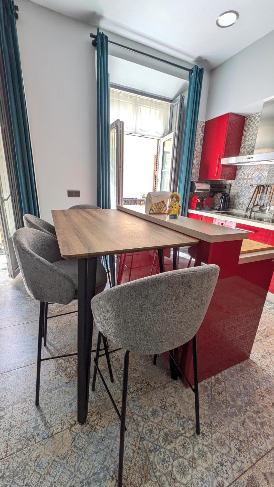 Alma De Malaga 2Br Stay With Art History & Comfort In The Heart Of The City Exterior foto